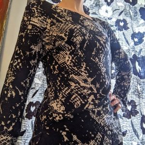 Apt 9 snake skin print long sleeve